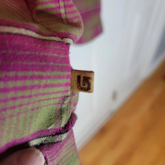Burton Dryride Blitz Flannel. Snowboarding. Pink and green. Womens M - Picture 3 of 10